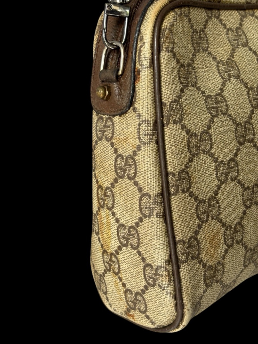Authentic Gucci Beige and Brown GG Supreme Crossbody with Chain Strap & Charm. - Picture 7 of 11